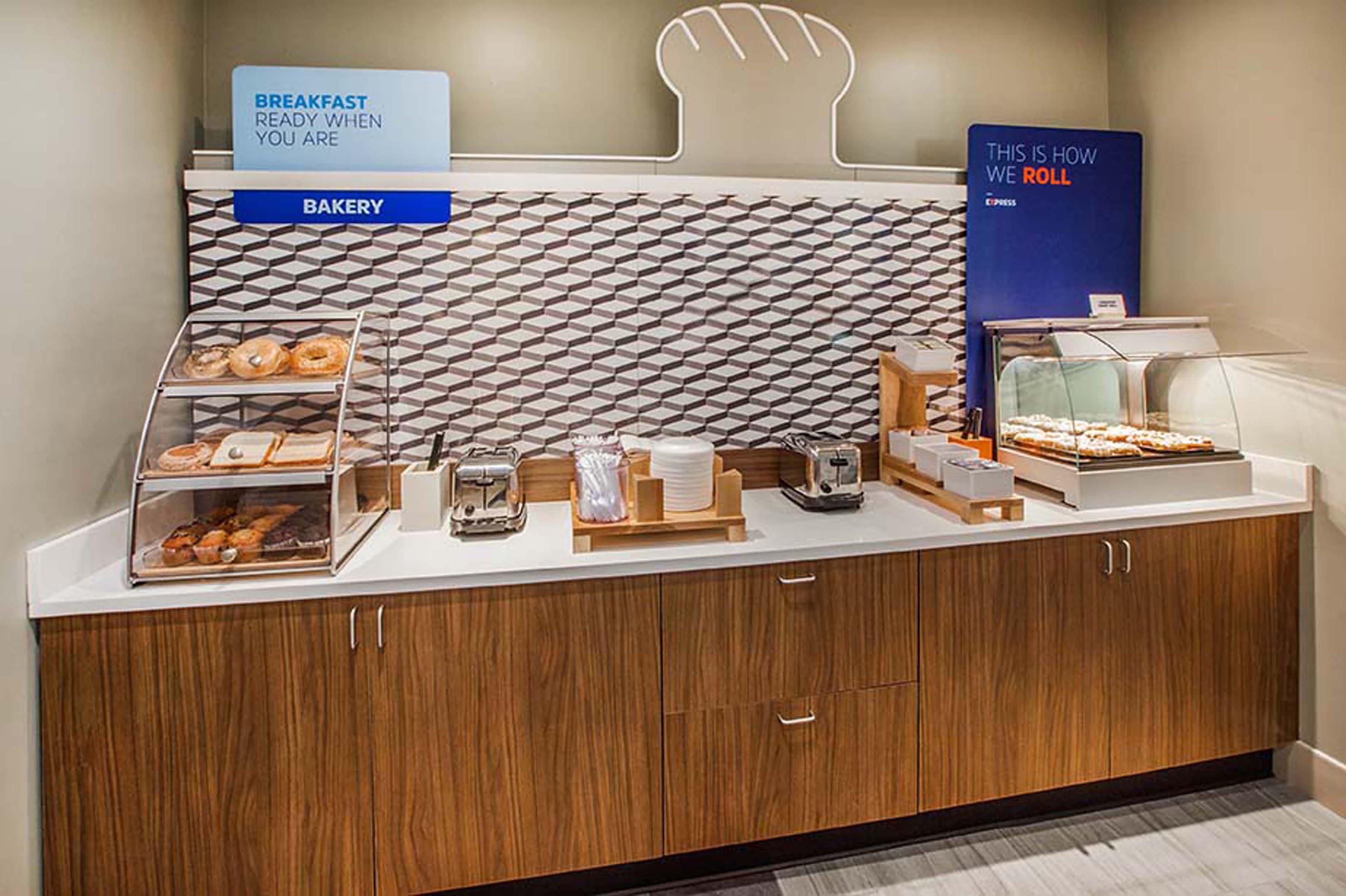 Holiday Inn Express & Suites Florence I-95 & I-20 Civic Ctr By Ihg Ngoại thất bức ảnh